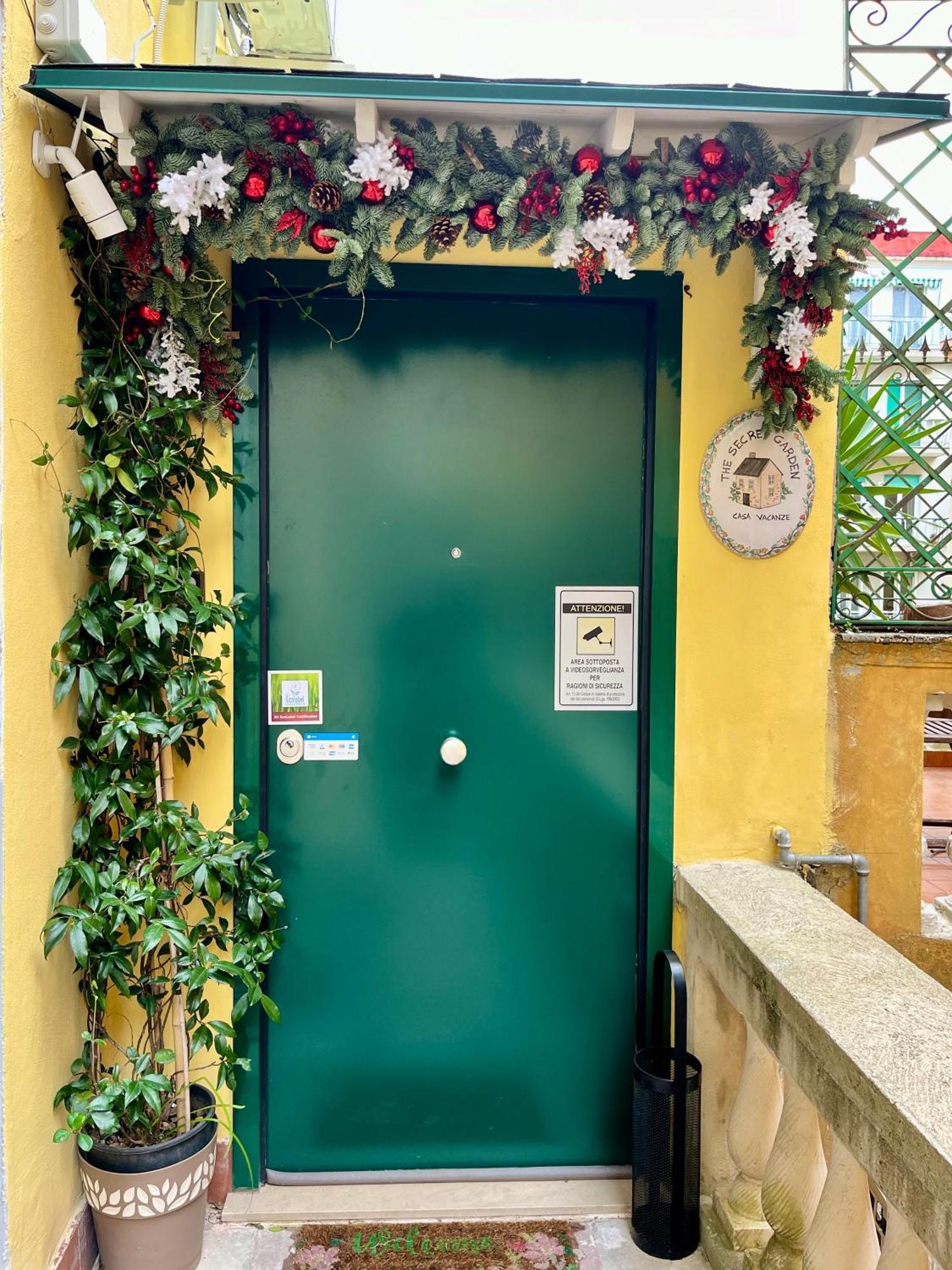 Ferienwohnung The Secret Garden Salerno Exterior foto